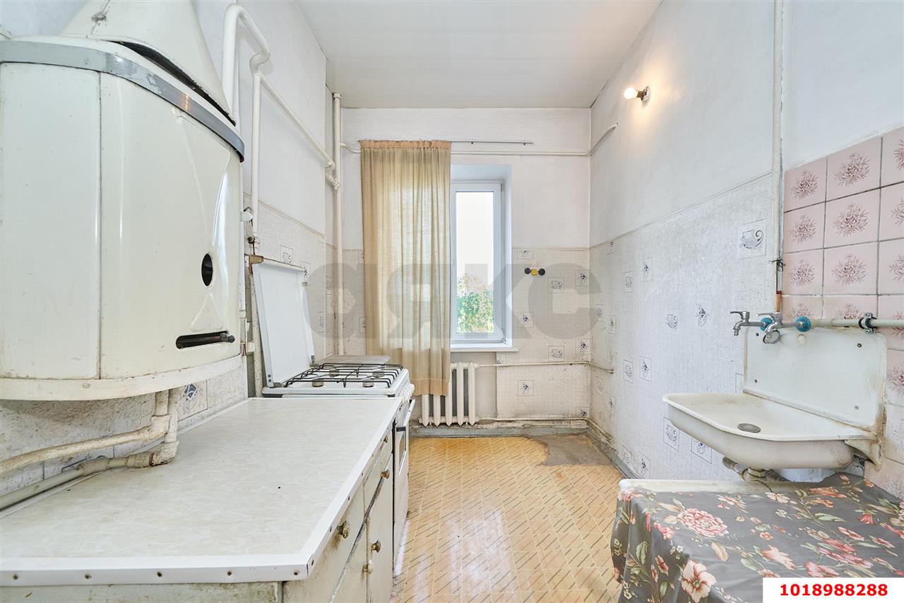 Фото №7: 3-комнатная квартира 85&nbsp;м², 2/4&nbsp;эт. - Краснодар, Центральный внутригородской округ, мкр. Центральный, ул. Северная, 305