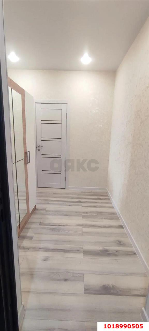 Фото №4: Студия 32&nbsp;м², 11/18&nbsp;эт. - Краснодар, Прикубанский внутригородской округ, мкр. Любимово, ул. Кирилла Россинского