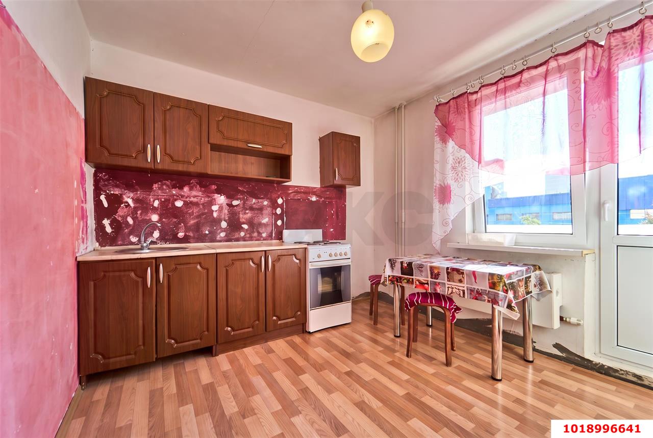 Фото №1: 2-комнатная квартира 57&nbsp;м², 2/16&nbsp;эт. - Краснодар, Прикубанский внутригородской округ, мкр. Восточно-Кругликовский, ул. Восточно-Кругликовская, 48
