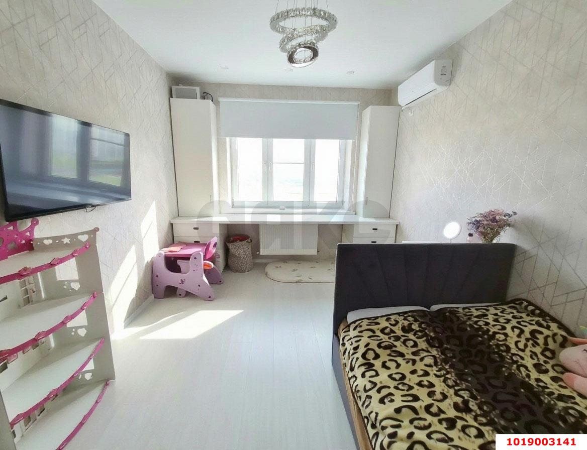 Фото №3: 2-комнатная квартира 72&nbsp;м², 14/24&nbsp;эт. - Краснодар, Прикубанский внутригородской округ, мкр. ЖК Губернский, ул. имени Героя Георгия Бочарникова, 14/1
