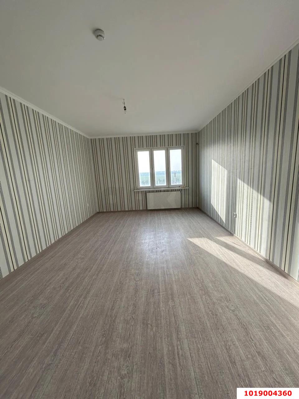 Фото №1: 2-комнатная квартира 64&nbsp;м², 11/16&nbsp;эт. - Краснодар, Карасунский внутригородской округ, мкр. Сосновый Бор, ул. имени Виктора Нарыкова, 6к1