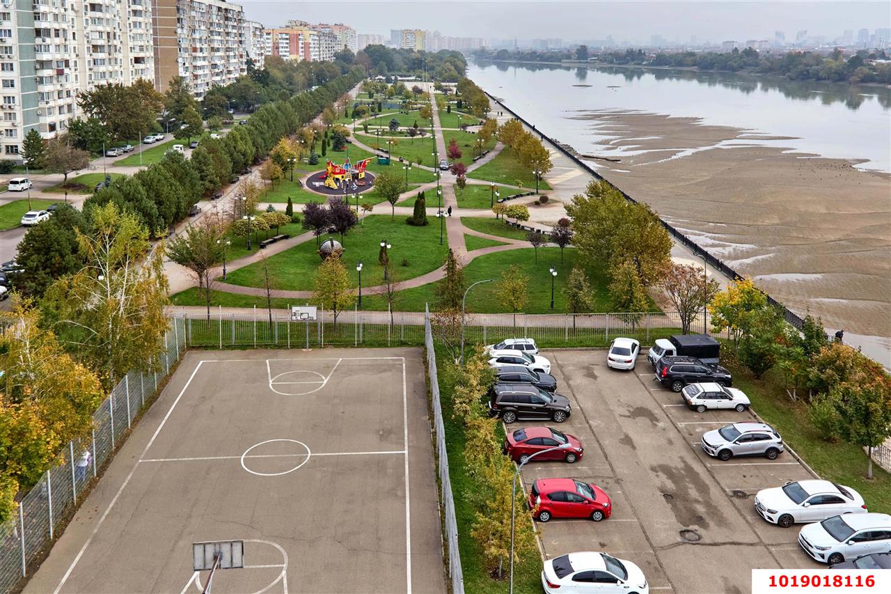 Фото №12: 2-комнатная квартира 92&nbsp;м², 7/23&nbsp;эт. - Краснодар, Западный внутригородской округ, мкр. Юбилейный, ул. Рождественская набережная, 4
