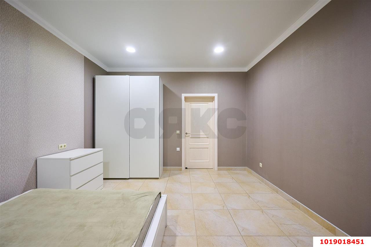 Фото №6: 2-комнатная квартира 80&nbsp;м², 1/19&nbsp;эт. - Краснодар, Западный внутригородской округ, мкр. Фестивальный, пр-д Дальний, 9к1