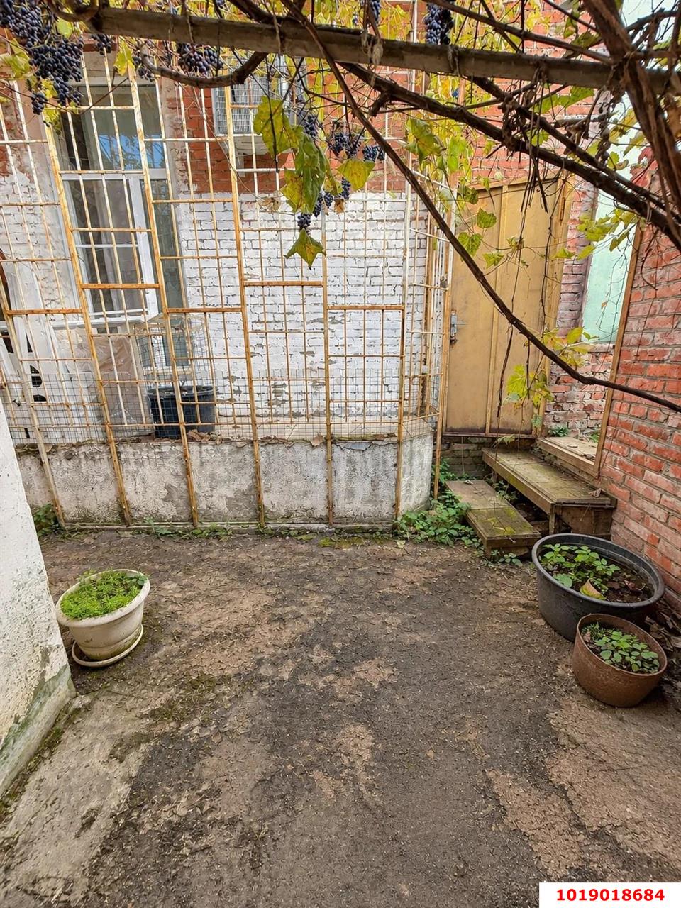 Фото №18: 2-комнатная квартира 46&nbsp;м², 1/1&nbsp;эт. - Краснодар, Центральный внутригородской округ, мкр. Центральный, ул. Чапаева, 124