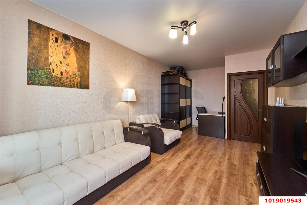 Фото №2: 2-комнатная квартира 70&nbsp;м², 17/18&nbsp;эт. - Краснодар, Прикубанский внутригородской округ, мкр. 9-й километр, пр-д Репина, 5