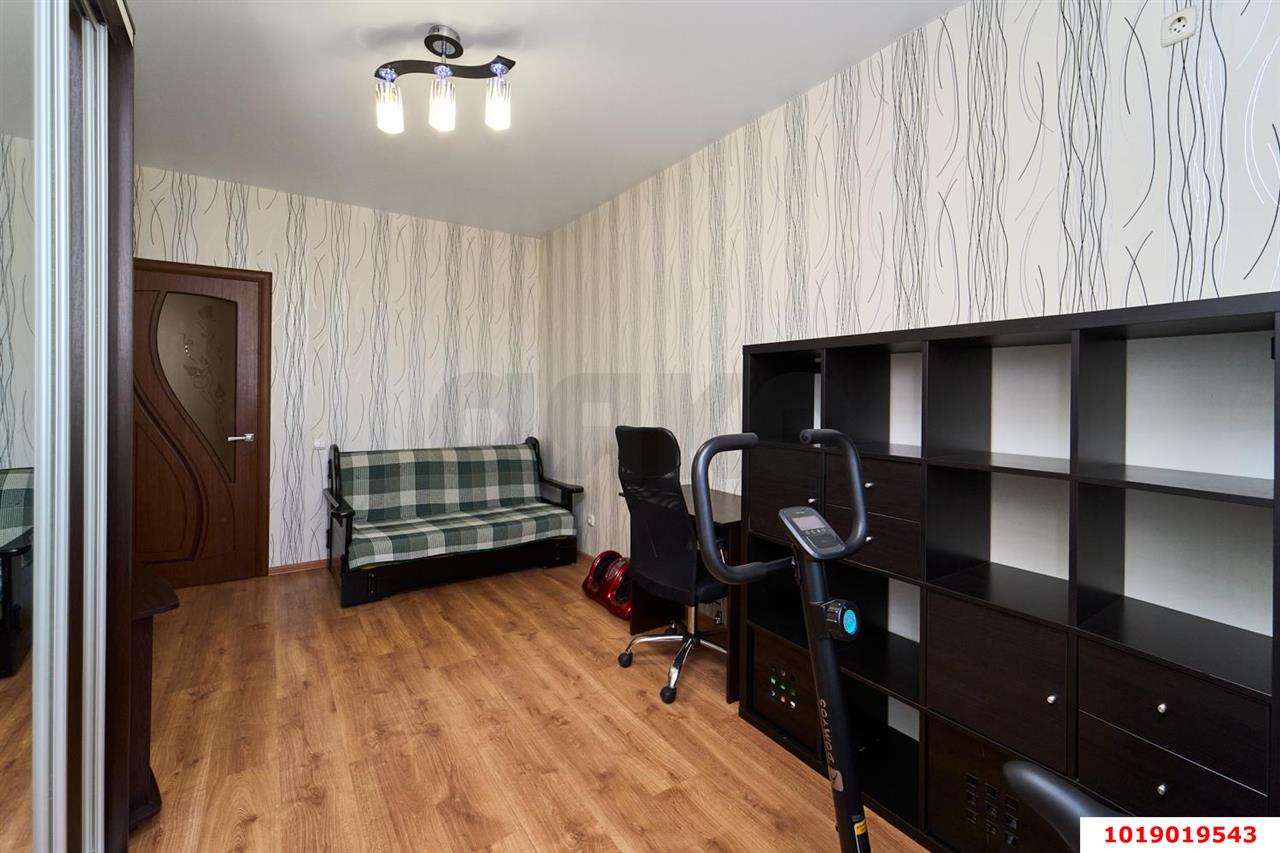 Фото №5: 2-комнатная квартира 70&nbsp;м², 17/18&nbsp;эт. - Краснодар, Прикубанский внутригородской округ, мкр. 9-й километр, пр-д Репина, 5