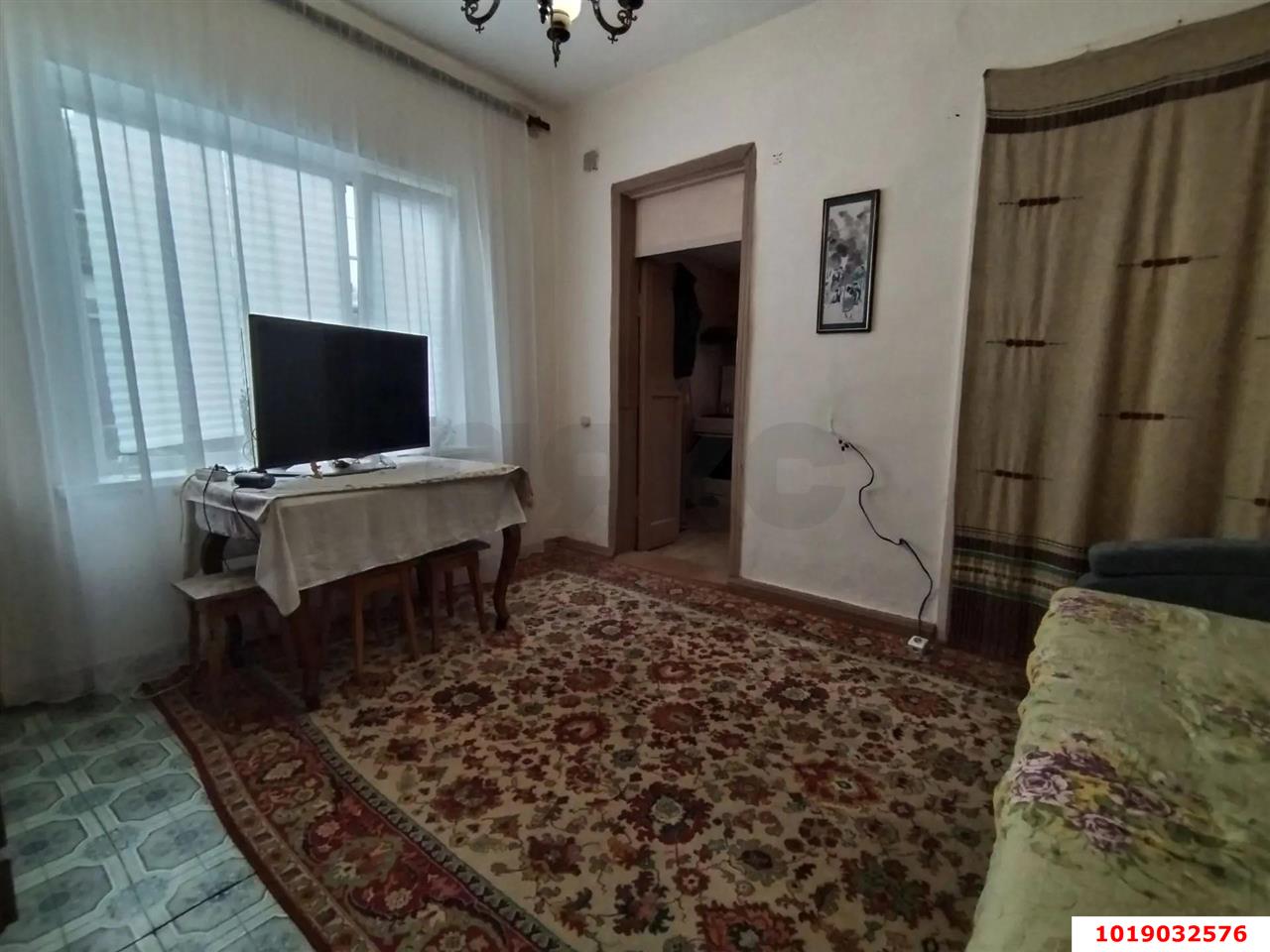 Фото №1: 3-комнатная квартира 44&nbsp;м², 1/1&nbsp;эт. - Краснодар, Центральный внутригородской округ, мкр. Центральный, ул. Базовская, 50