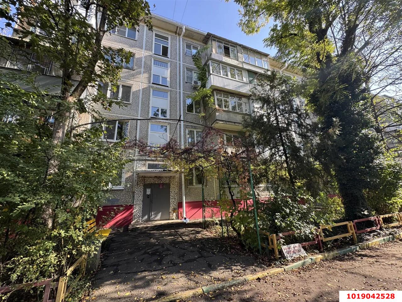 Фото №14: 3-комнатная квартира 64&nbsp;м², 5/5&nbsp;эт. - Краснодар, Прикубанский внутригородской округ, мкр. Фестивальный, ул. Яна Полуяна, 18