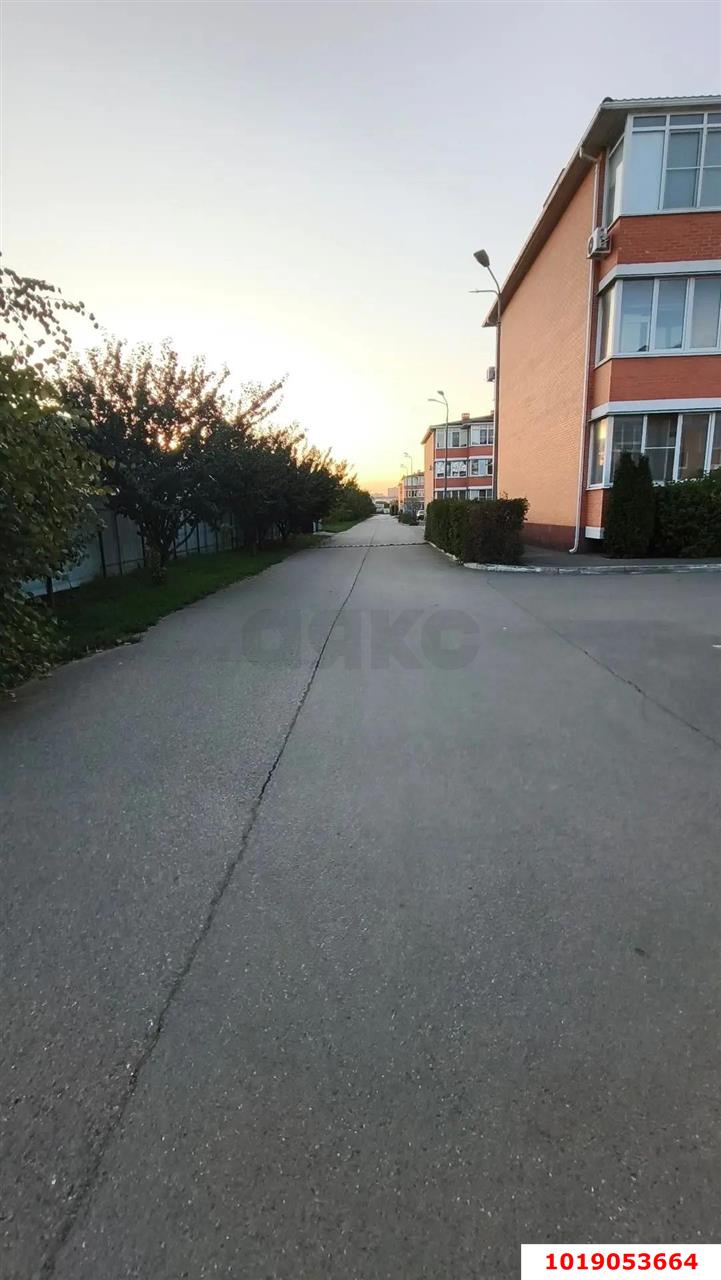 Фото №5: Студия 22&nbsp;м², 3/3&nbsp;эт. - Краснодар, Прикубанский внутригородской округ, КП Изумрудный Город, мкр. жилой комплекс Матрёшки, ул. 1-я Ямальская, 5к3