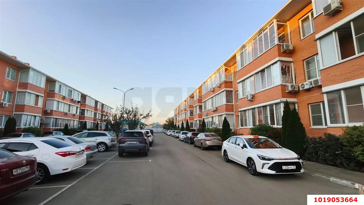 Фото №4: Студия 22&nbsp;м², 3/3&nbsp;эт. - Краснодар, Прикубанский внутригородской округ, КП Изумрудный Город, мкр. жилой комплекс Матрёшки, ул. 1-я Ямальская, 5к3
