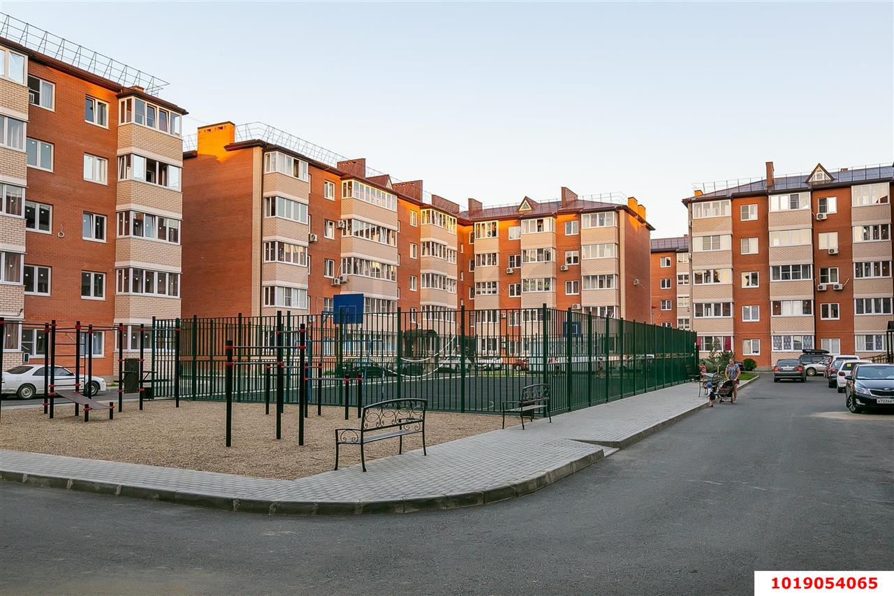 Фото №6: 2-комнатная квартира 46&nbsp;м², 5/5&nbsp;эт. - Яблоновский, мкр. ЖК Дарград, ул. Тургеневское Шоссе, 33/5к42