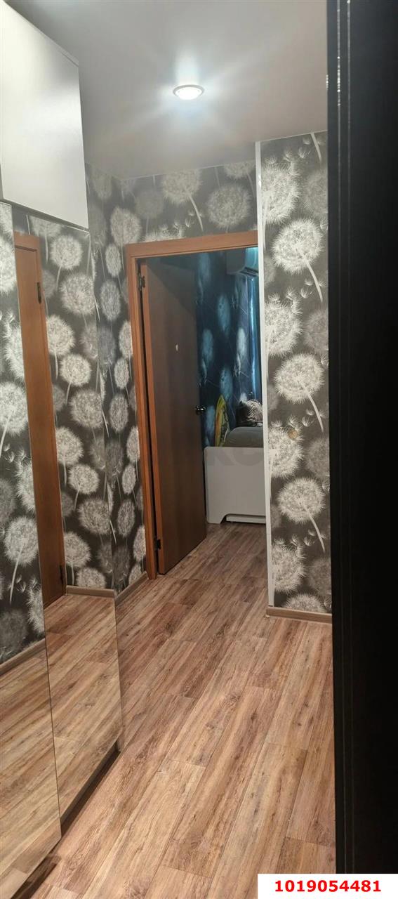 Фото №3: 1-комнатная квартира 37&nbsp;м², 10/16&nbsp;эт. - Краснодар, Карасунский внутригородской округ, мкр. Почтовый, пр-кт имени писателя Знаменского, 29/1