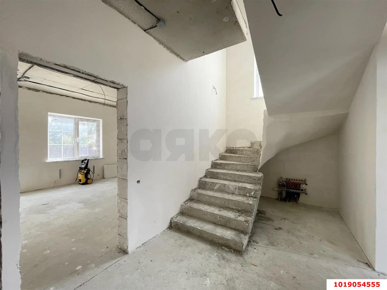 Фото №8: Дом 140&nbsp;м² + 3.5&nbsp;сот., 2&nbsp;эт. - Краснодар, Прикубанский внутригородской округ, мкр. Тихая Поляна, ул. Писателя В.П. Неподобы, 29