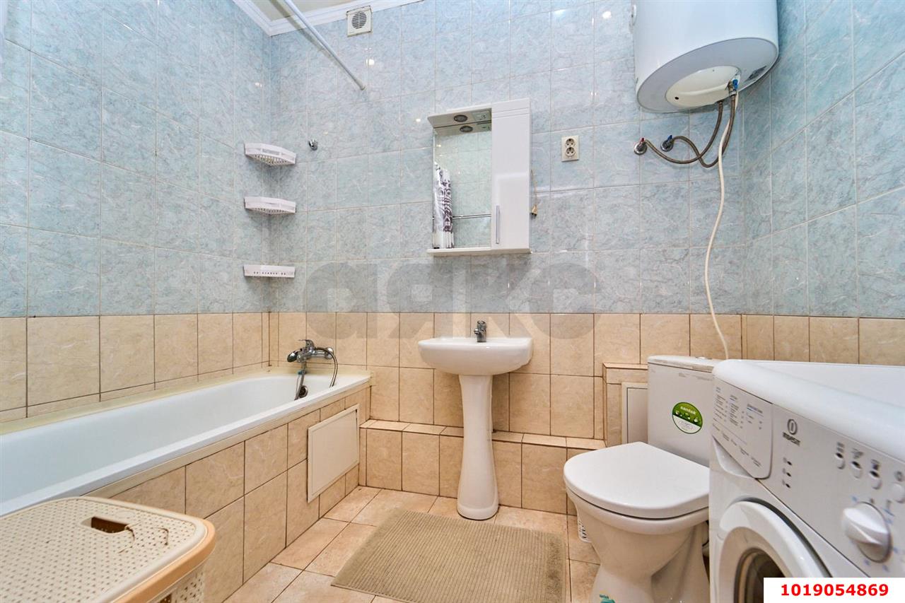 Фото №7: 1-комнатная квартира 46&nbsp;м², 2/6&nbsp;эт. - Краснодар, Прикубанский внутригородской округ, ЖК Лучезарный, мкр. Музыкальный, ул. имени Сергея Есенина, 129/8