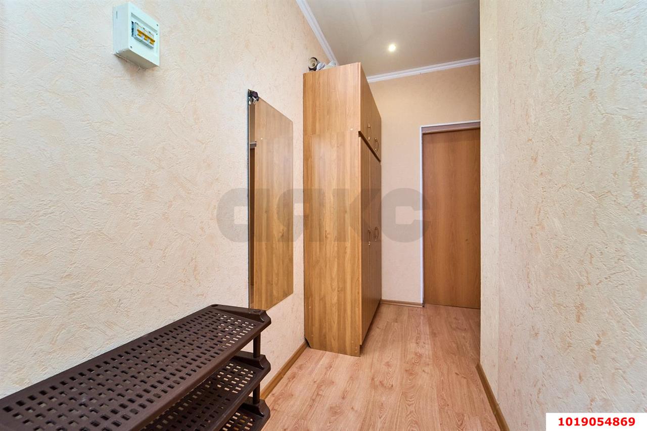 Фото №6: 1-комнатная квартира 46&nbsp;м², 2/6&nbsp;эт. - Краснодар, Прикубанский внутригородской округ, ЖК Лучезарный, мкр. Музыкальный, ул. имени Сергея Есенина, 129/8