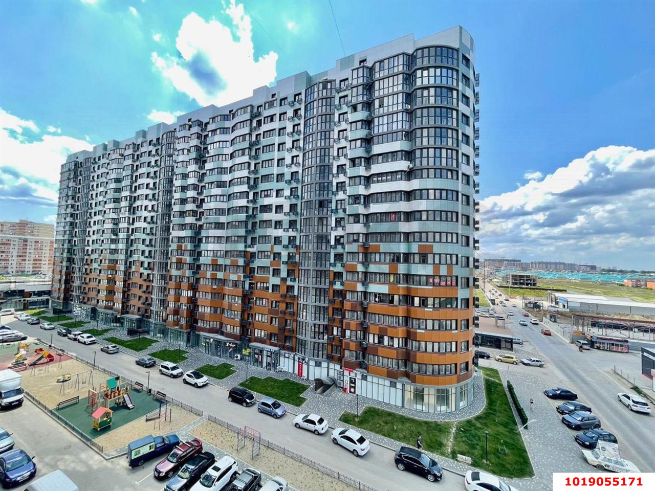 Фото №2: 1-комнатная квартира 40&nbsp;м², 9/17&nbsp;эт. - Краснодар, Прикубанский внутригородской округ, Россинского, мкр. жилой комплекс Россинский Парк, ул. Командорская, 15