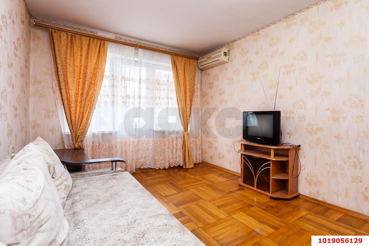Фото №2: 3-комнатная квартира 62&nbsp;м², 5/5&nbsp;эт. - Краснодар, Центральный внутригородской округ, мкр. Черёмушки, ул. Стасова, 158