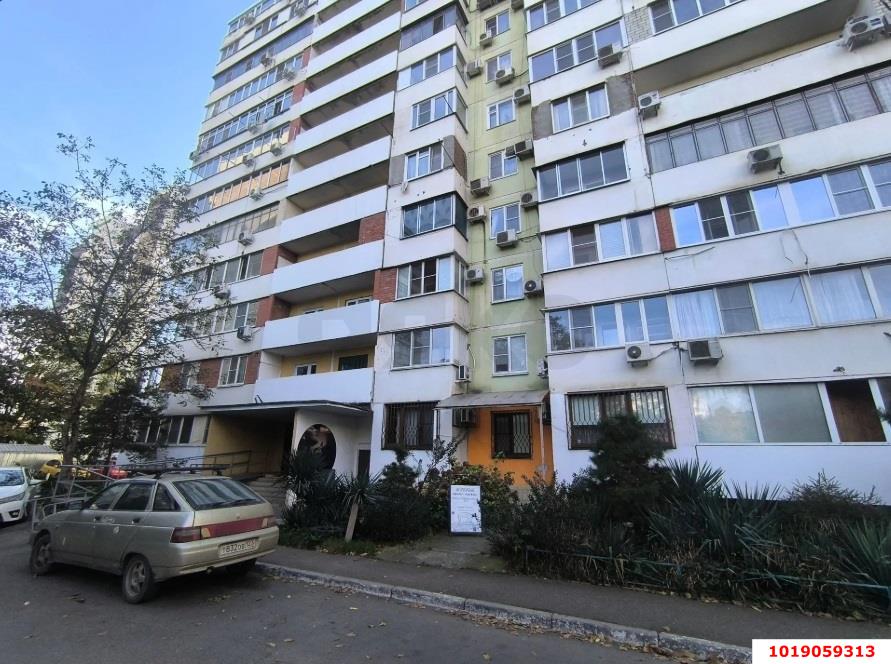 Фото №4: Торговое помещение 236&nbsp;м², 13&nbsp;эт. - Краснодар, Западный внутригородской округ, мкр. Центральный, ул. Севастопольская, 2/2