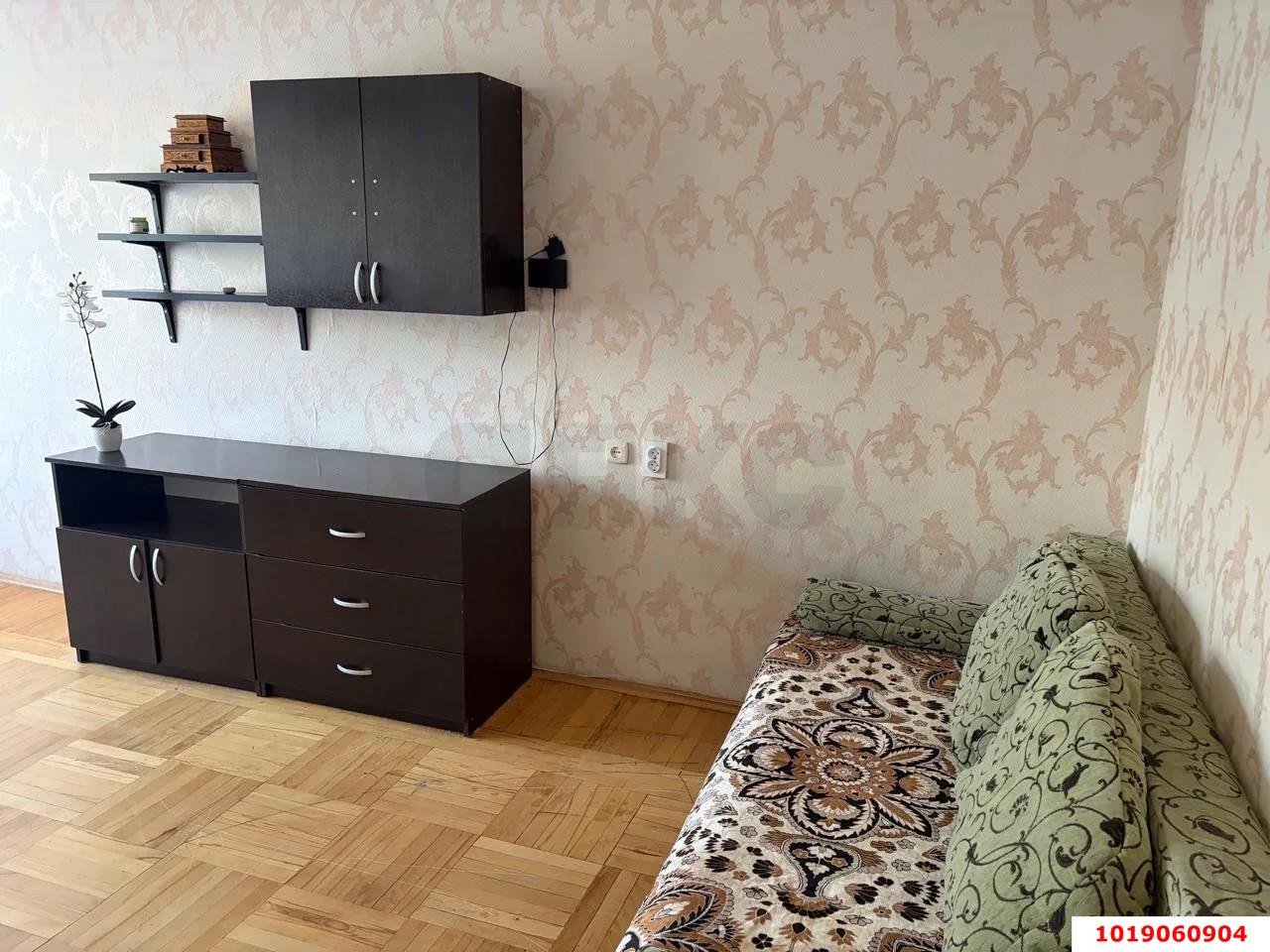 Фото №3: 2-комнатная квартира 46&nbsp;м², 4/5&nbsp;эт. - Краснодар, Карасунский внутригородской округ, мкр. Гидростроителей, ул. имени Игнатова, 25