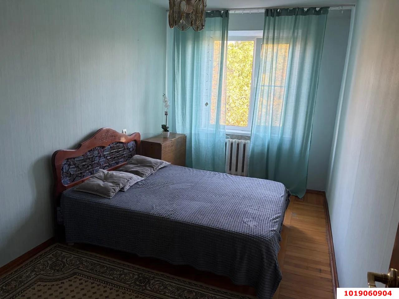Фото №2: 2-комнатная квартира 46&nbsp;м², 4/5&nbsp;эт. - Краснодар, Карасунский внутригородской округ, мкр. Гидростроителей, ул. имени Игнатова, 25