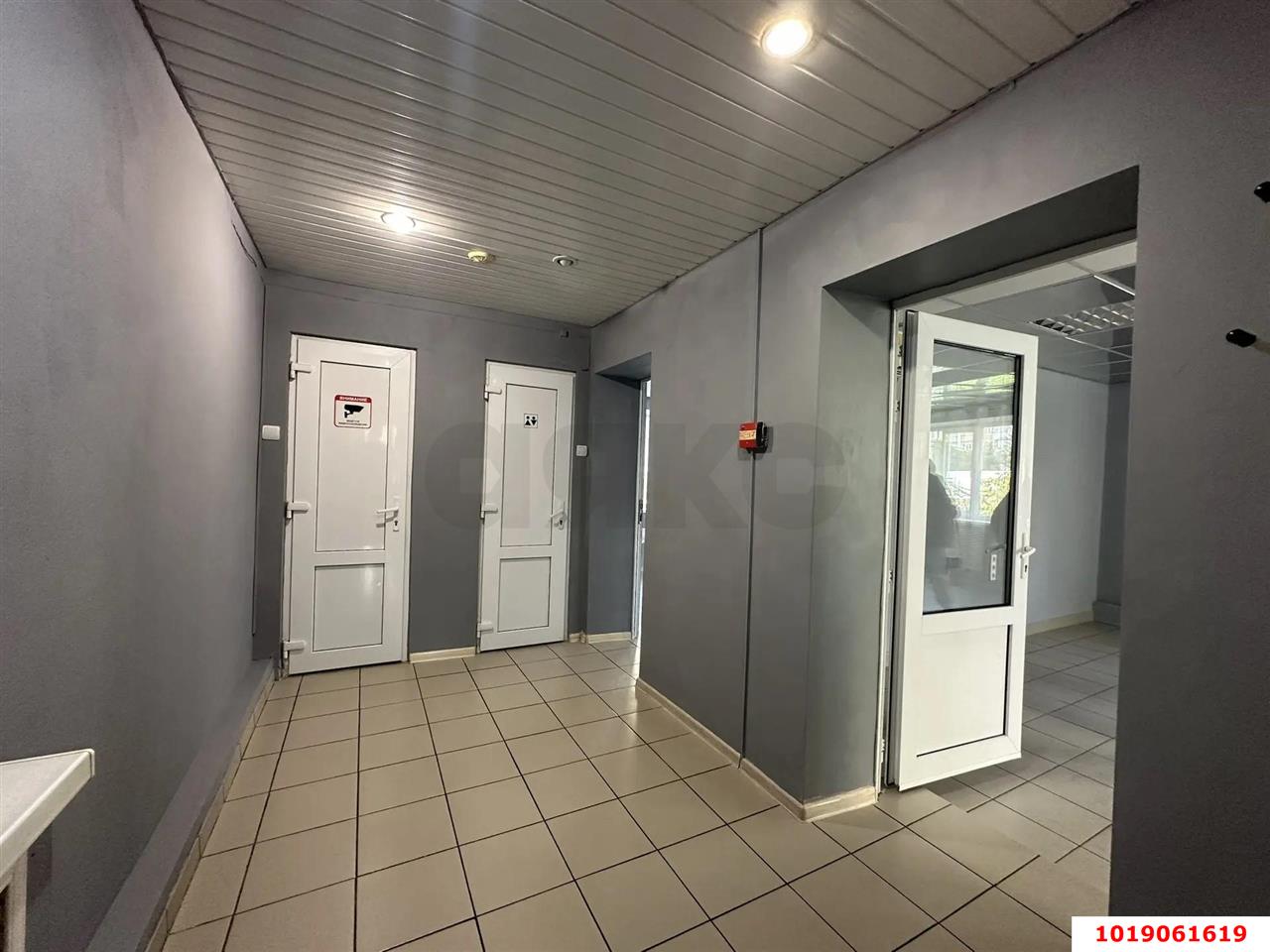 Фото №5: Офисное помещение 80&nbsp;м², 2/2&nbsp;эт. - Краснодар, Западный внутригородской округ, мкр. Юбилейный, ул. Рождественская набережная, 33