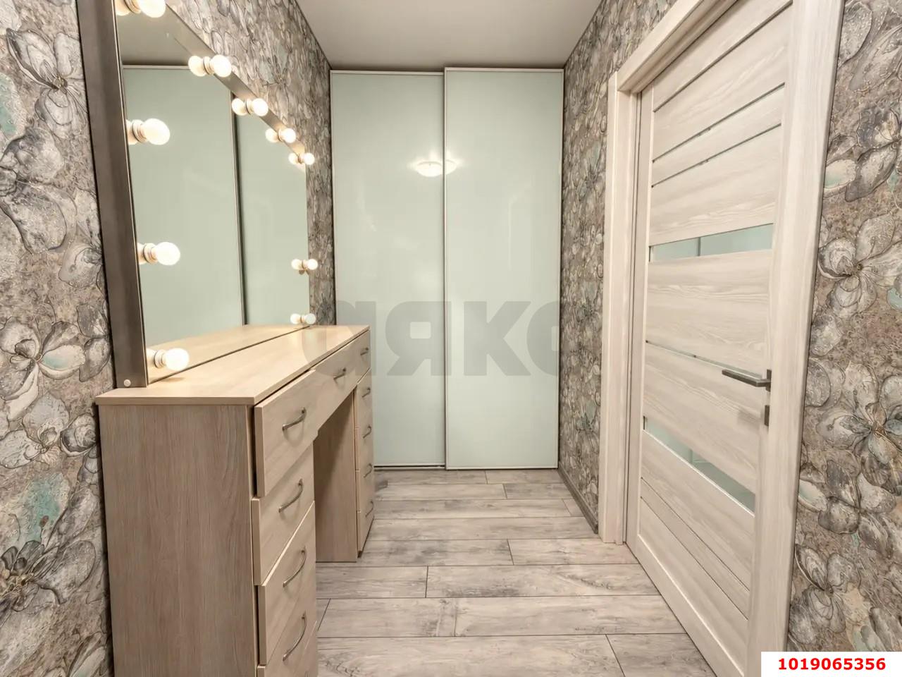 Фото №7: 1-комнатная квартира 47&nbsp;м², 14/17&nbsp;эт. - Краснодар, Прикубанский внутригородской округ, Музыкальный, ЖК Времена Года, мкр. имени Петра Метальникова, ул. Петра Метальникова, 5к3