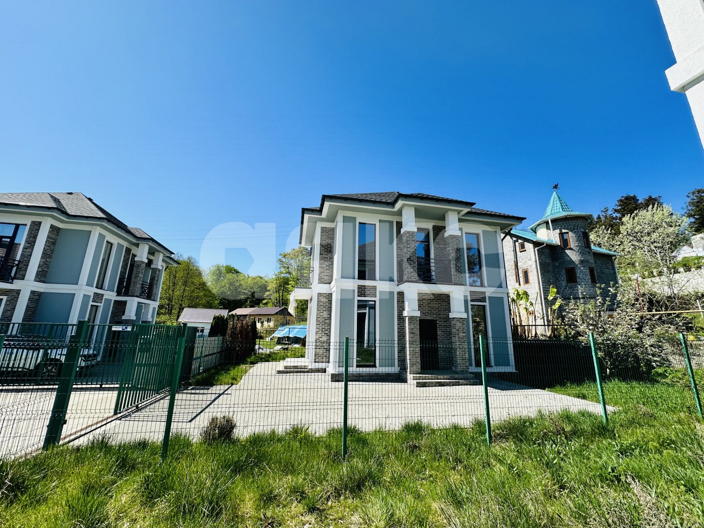 Фото №4: Дом 130&nbsp;м² + 4&nbsp;сот., 2&nbsp;эт. - Дагомыс, р. Лазаревский, ул. Батумское шоссе, 38/2