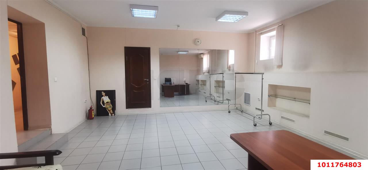 Фото №3: Торговое помещение 127&nbsp;м², 5&nbsp;эт. - Краснодар, Прикубанский внутригородской округ, мкр. Краевая Клиническая Больница, ул. Восточно-Кругликовская, 49