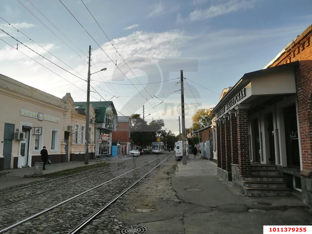 Фото №4: Торговое помещение 582 м² - Краснодар, Центральный, ул. Коммунаров, 70