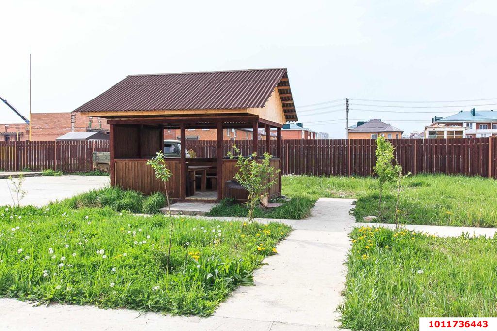 Фото №2: Дом 100&nbsp;м² + 1&nbsp;сот., 2&nbsp;эт. - Новая Адыгея, ул. Хакурате, 9Б