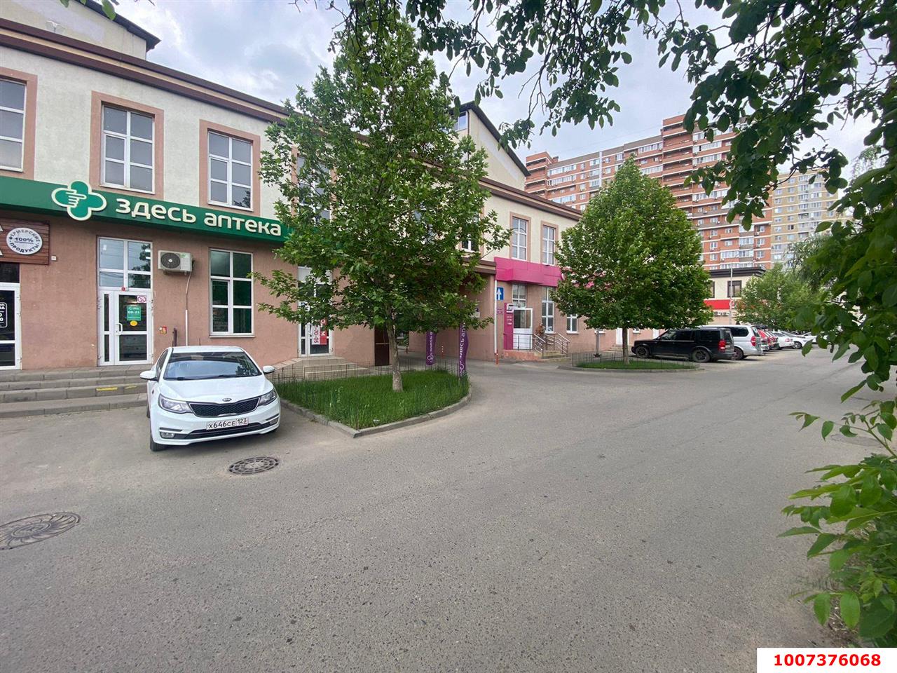 Фото №4: Торговое помещение 309 м² - Краснодар, Славянский, ул. Заполярная, 37с1/1