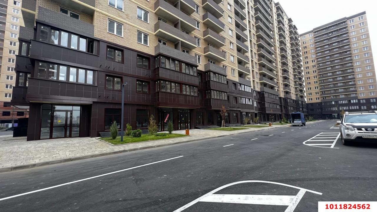 Фото №8: Торговое помещение 45&nbsp;м², 1/16&nbsp;эт. - Краснодар, Прикубанский внутригородской округ, мкр. жилой комплекс Ракурс, ул. имени Героя Ростовского