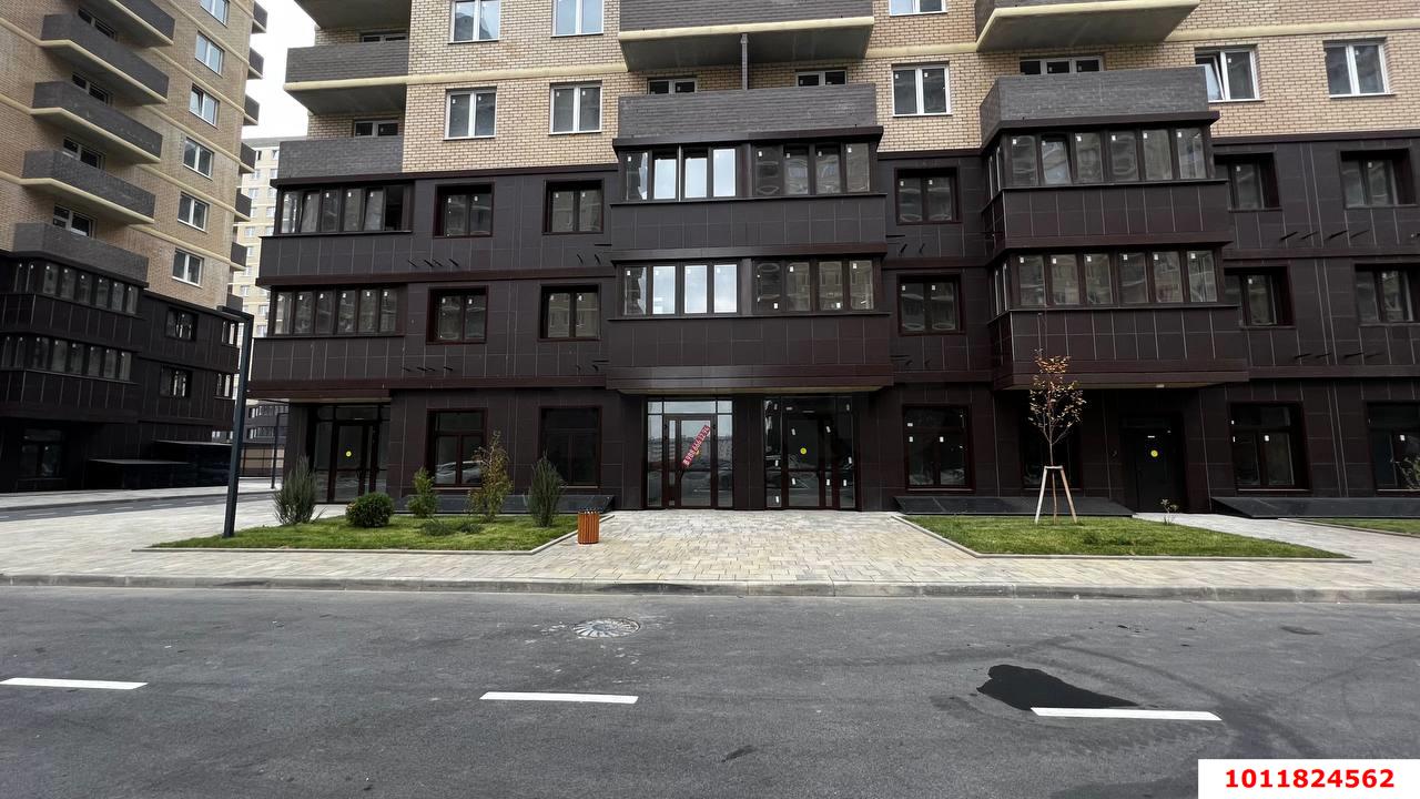 Фото №1: Торговое помещение 45&nbsp;м², 1/16&nbsp;эт. - Краснодар, Прикубанский внутригородской округ, мкр. жилой комплекс Ракурс, ул. имени Героя Ростовского