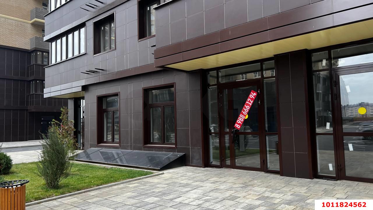 Фото №5: Торговое помещение 45&nbsp;м², 1/16&nbsp;эт. - Краснодар, Прикубанский внутригородской округ, мкр. жилой комплекс Ракурс, ул. имени Героя Ростовского