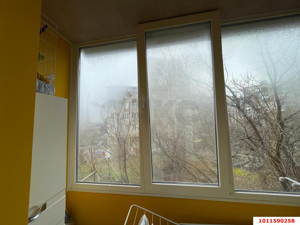 Фото №3: 1-комнатная квартира 44&nbsp;м², 3/4&nbsp;эт. - Краснодар, Центральный внутригородской округ, мкр. Дубинка, ул. Ставропольская, 64