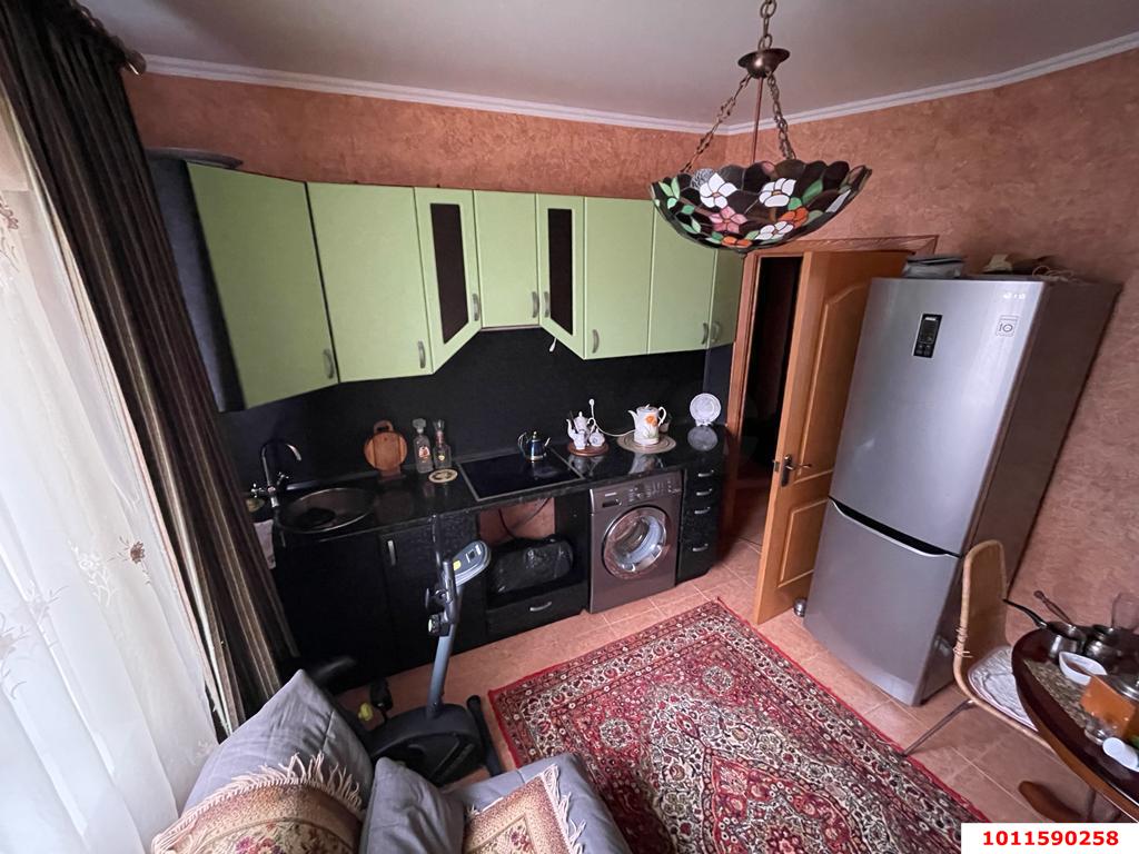 Фото №6: 1-комнатная квартира 44&nbsp;м², 3/4&nbsp;эт. - Краснодар, Центральный внутригородской округ, мкр. Дубинка, ул. Ставропольская, 64