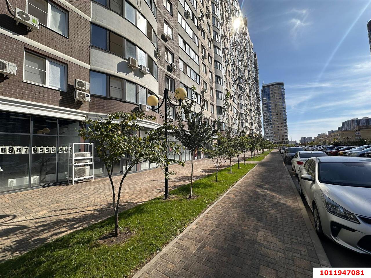 Фото №4: Торговое помещение 90 м² - Краснодар, жилой комплекс Атлант, ул. Адмирала Крузенштерна, 6/3