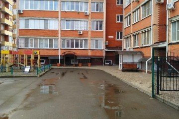 Фото №2: 2-комнатная квартира 63 м² - Российский, мкр. Прикубанский внутригородской округ, ул. Тепличная