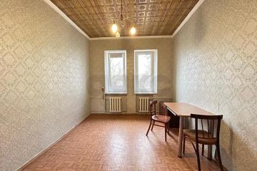 Фото №1: Комната 12 м², 2/2 эт. - Краснодар, мкр. Камвольно-суконный Комбинат, ул. Сормовская, 18