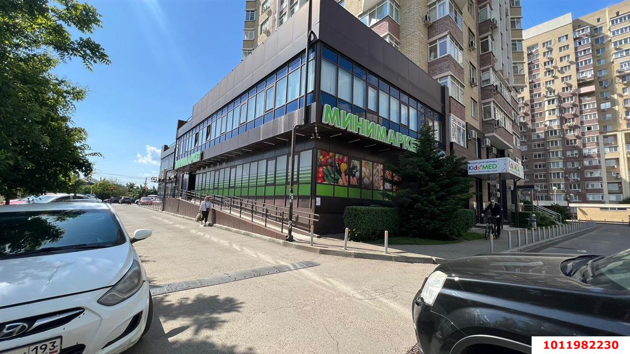 Фото №6: Торговое помещение 229&nbsp;м², 1/2&nbsp;эт. - Краснодар, Прикубанский внутригородской округ, 40 лет Победы, мкр. жилой комплекс Симфония, ул. Российская, 72/1к1