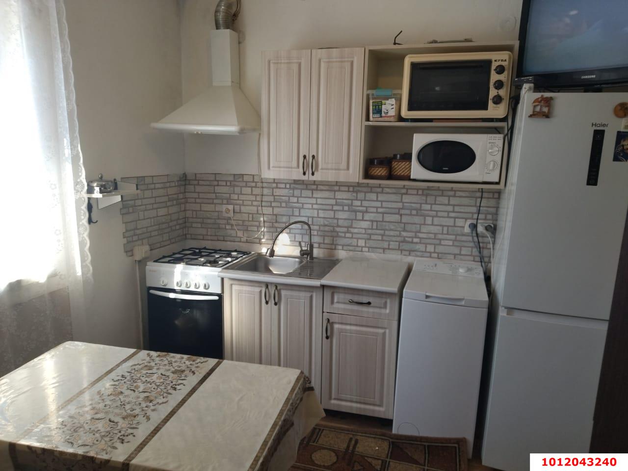 Фото №1: Дом 42&nbsp;м² + 4&nbsp;сот., 2&nbsp;эт. - Электрон, мкр. Карасунский внутригородской округ, ул. Абрикосовая