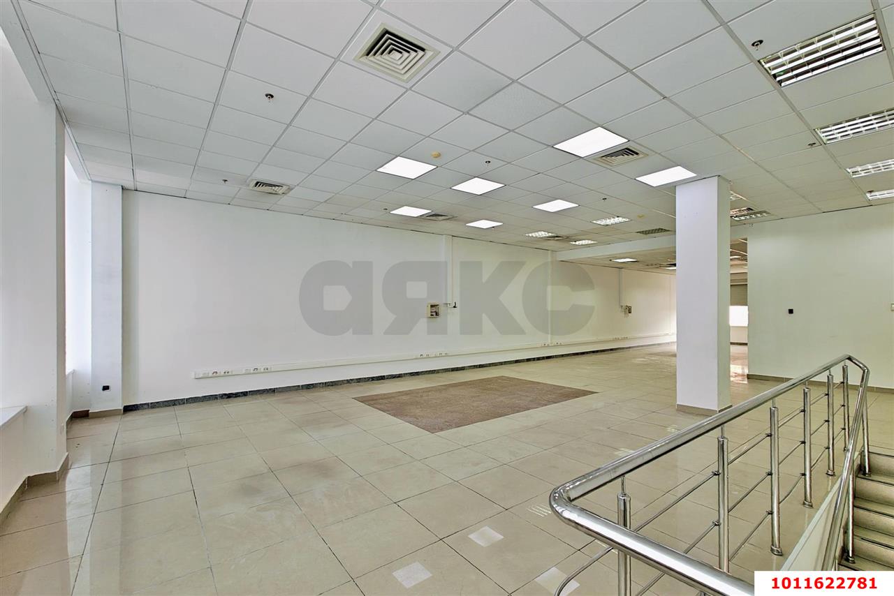 Фото №13: Отдельное здание 600&nbsp;м², 1/3&nbsp;эт. - Краснодар, Центральный внутригородской округ, мкр. Центральный, ул. Красноармейская, 56