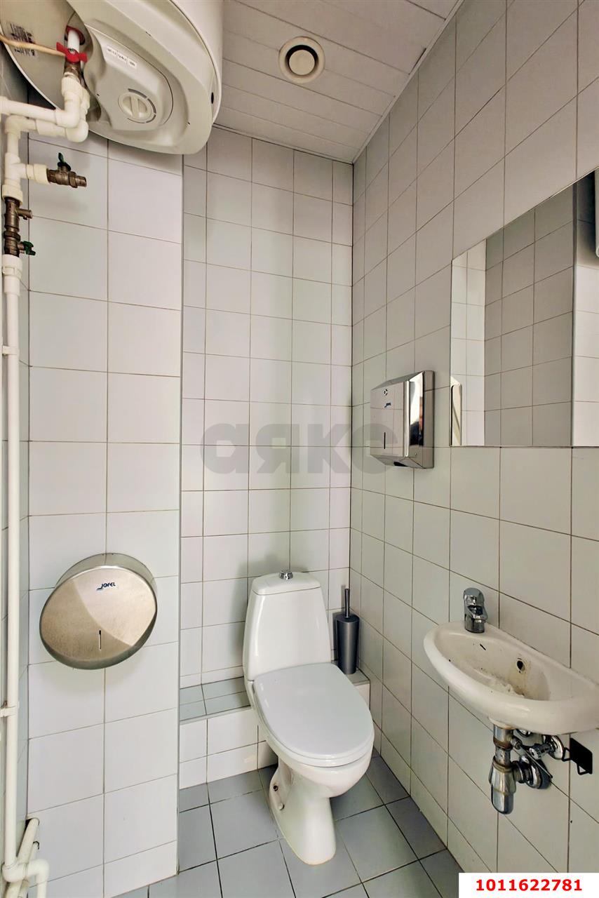 Фото №17: Отдельное здание 600&nbsp;м², 1/3&nbsp;эт. - Краснодар, Центральный внутригородской округ, мкр. Центральный, ул. Красноармейская, 56