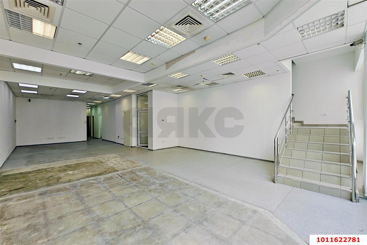 Фото №6: Отдельное здание 600&nbsp;м², 1/3&nbsp;эт. - Краснодар, Центральный внутригородской округ, мкр. Центральный, ул. Красноармейская, 56