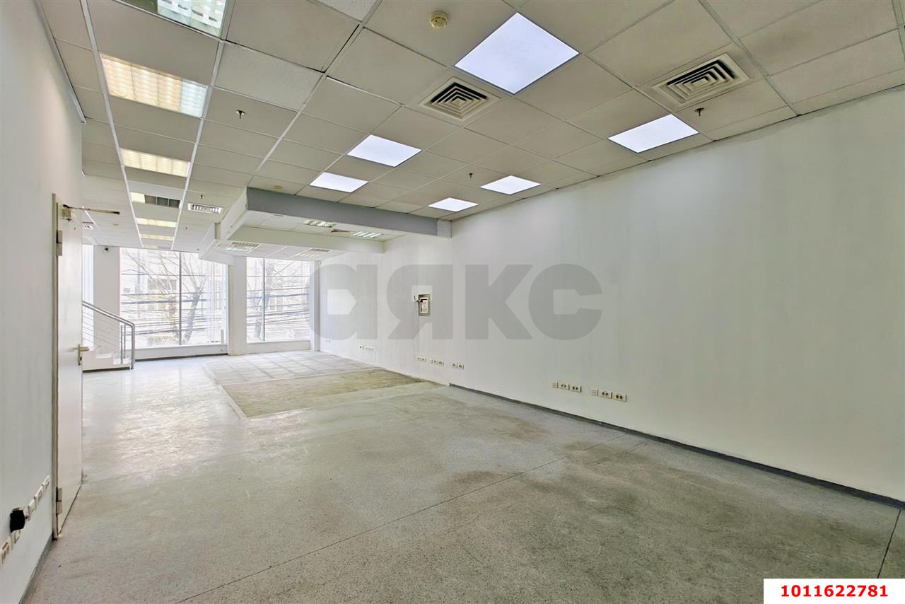 Фото №8: Отдельное здание 600&nbsp;м², 1/3&nbsp;эт. - Краснодар, Центральный внутригородской округ, мкр. Центральный, ул. Красноармейская, 56