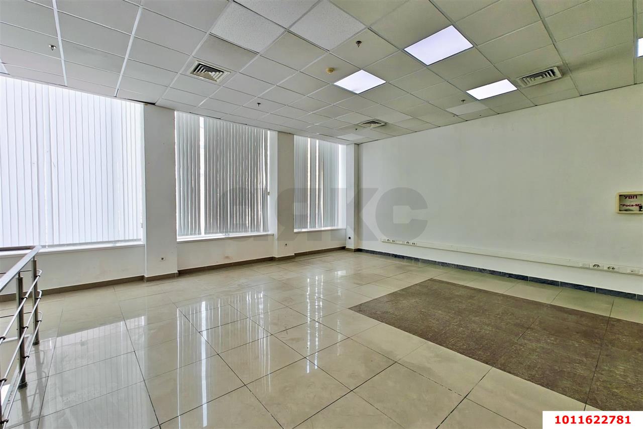 Фото №14: Отдельное здание 600&nbsp;м², 1/3&nbsp;эт. - Краснодар, Центральный внутригородской округ, мкр. Центральный, ул. Красноармейская, 56