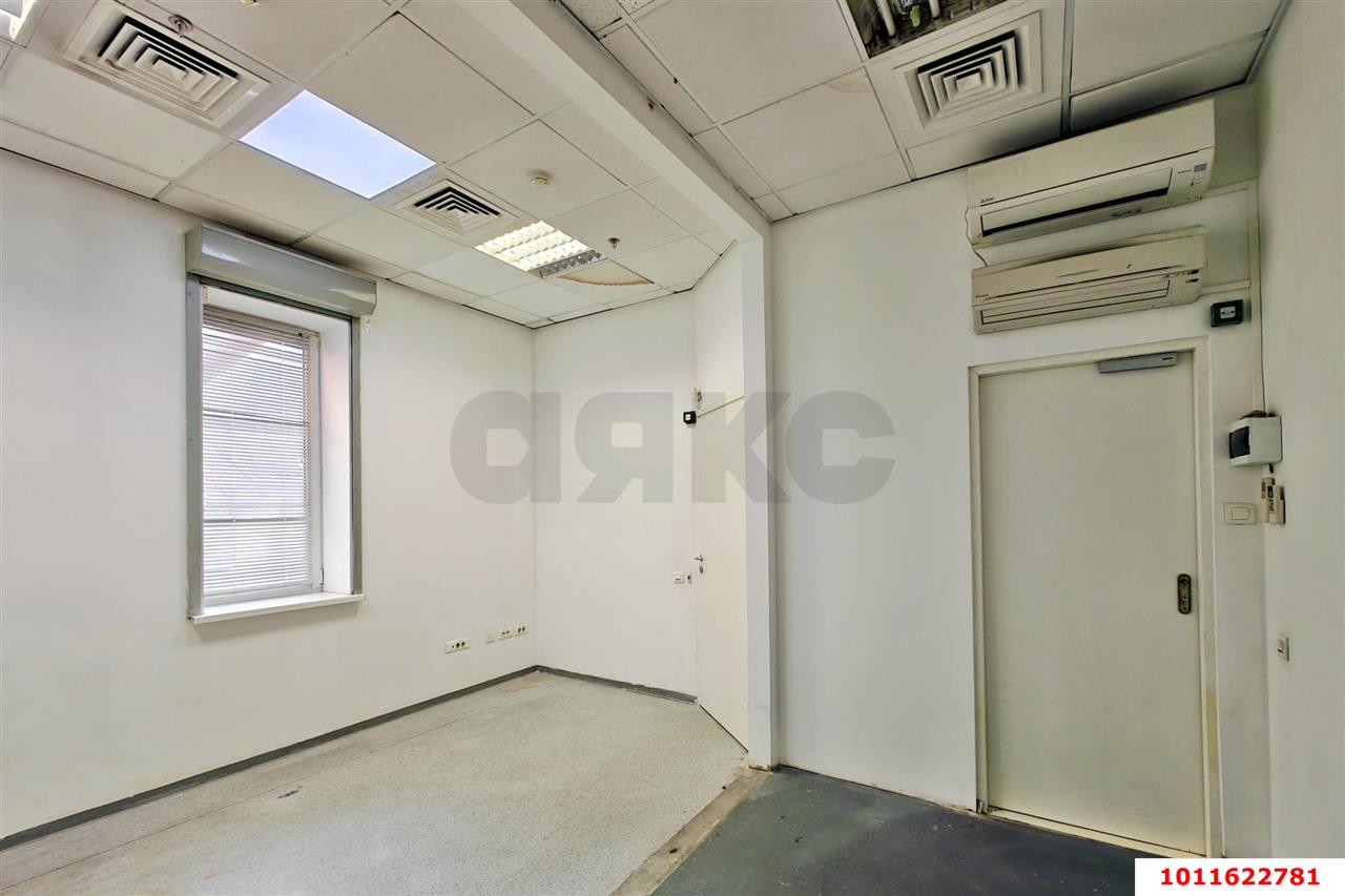 Фото №10: Отдельное здание 600&nbsp;м², 1/3&nbsp;эт. - Краснодар, Центральный внутригородской округ, мкр. Центральный, ул. Красноармейская, 56