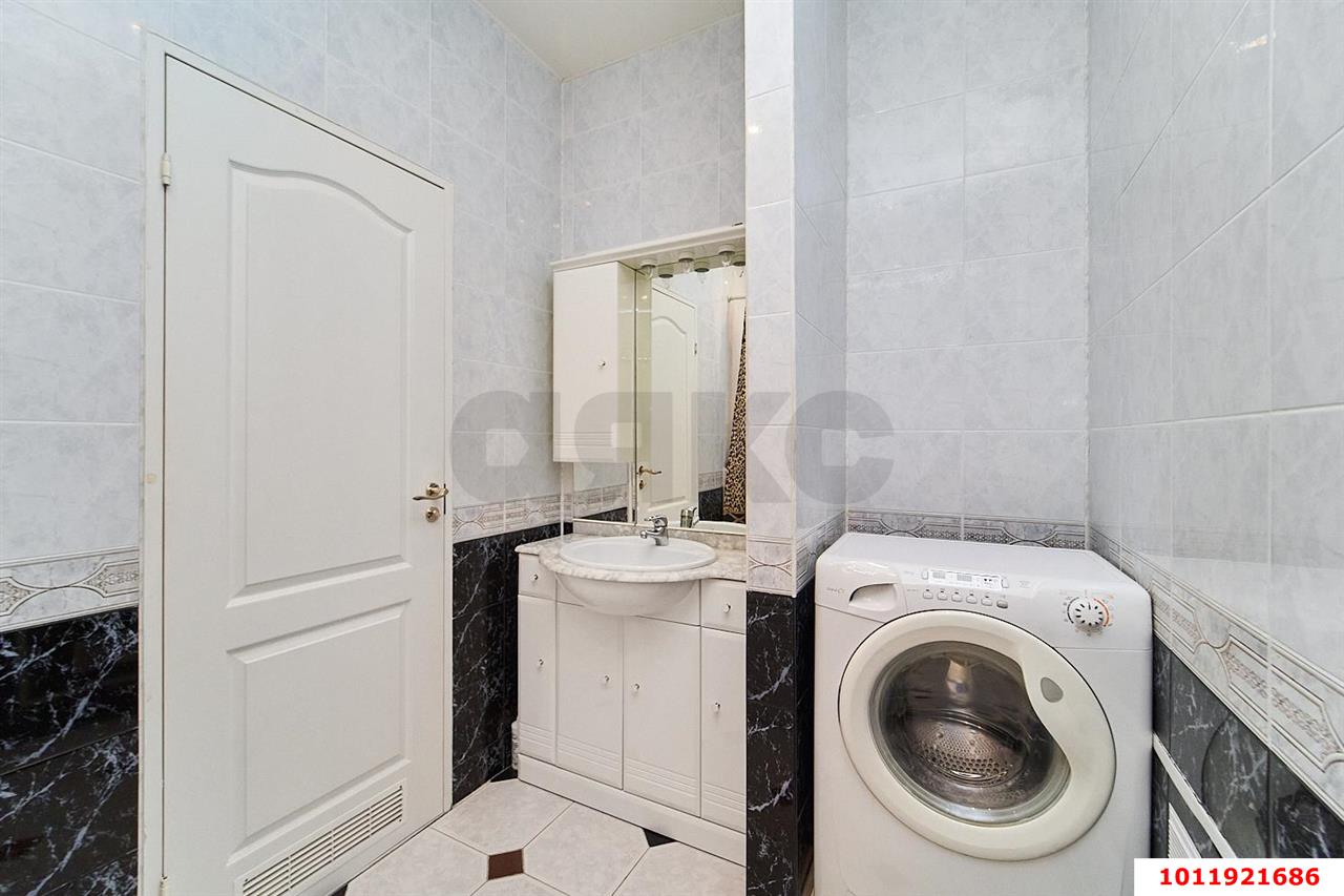 Фото №13: 4-комнатная квартира 150&nbsp;м², 2/3&nbsp;эт. - Краснодар, Западный внутригородской округ, мкр. Центральный, ул. Фрунзе, 64