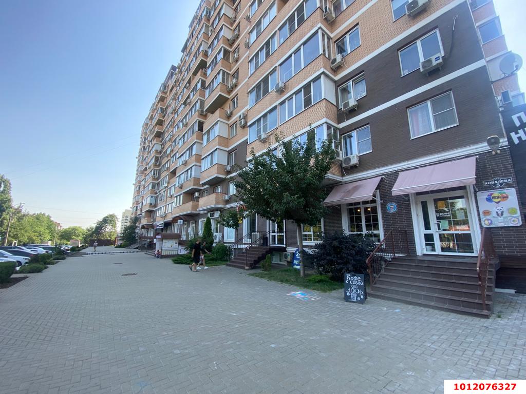 Фото №1: Торговое помещение 166&nbsp;м², 1/17&nbsp;эт. - Краснодар, Прикубанский внутригородской округ, мкр. Фестивальный, ул. Атарбекова, 9