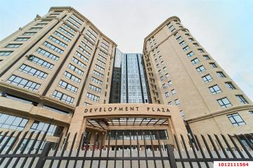 Фото №1: 2-комнатная квартира 55 м², 3/15 эт. - Краснодар, мкр. ЖК Девелопмент Плаза, ул. имени 40-летия Победы, 33Г